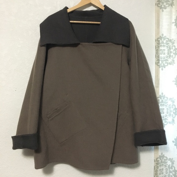 Beyond Threads, Gary, Tan, Taupe, Charcoal gray, Large - Picture 4 of 4